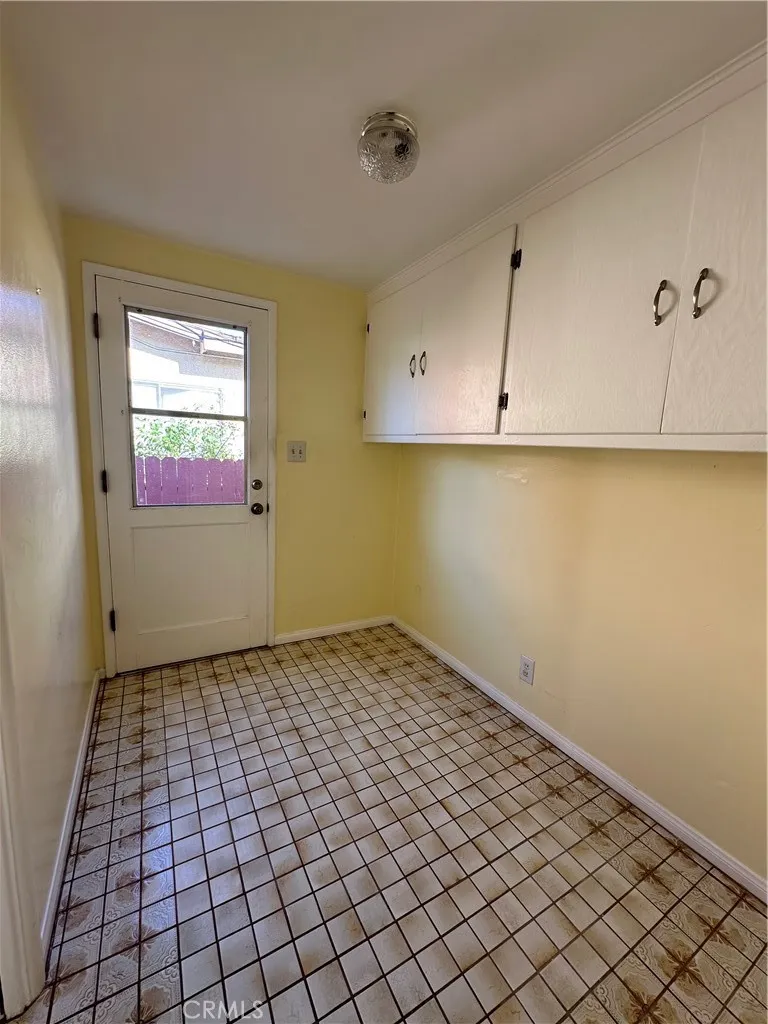1924 W 1st, San Pedro, California 90732 home-pic-9