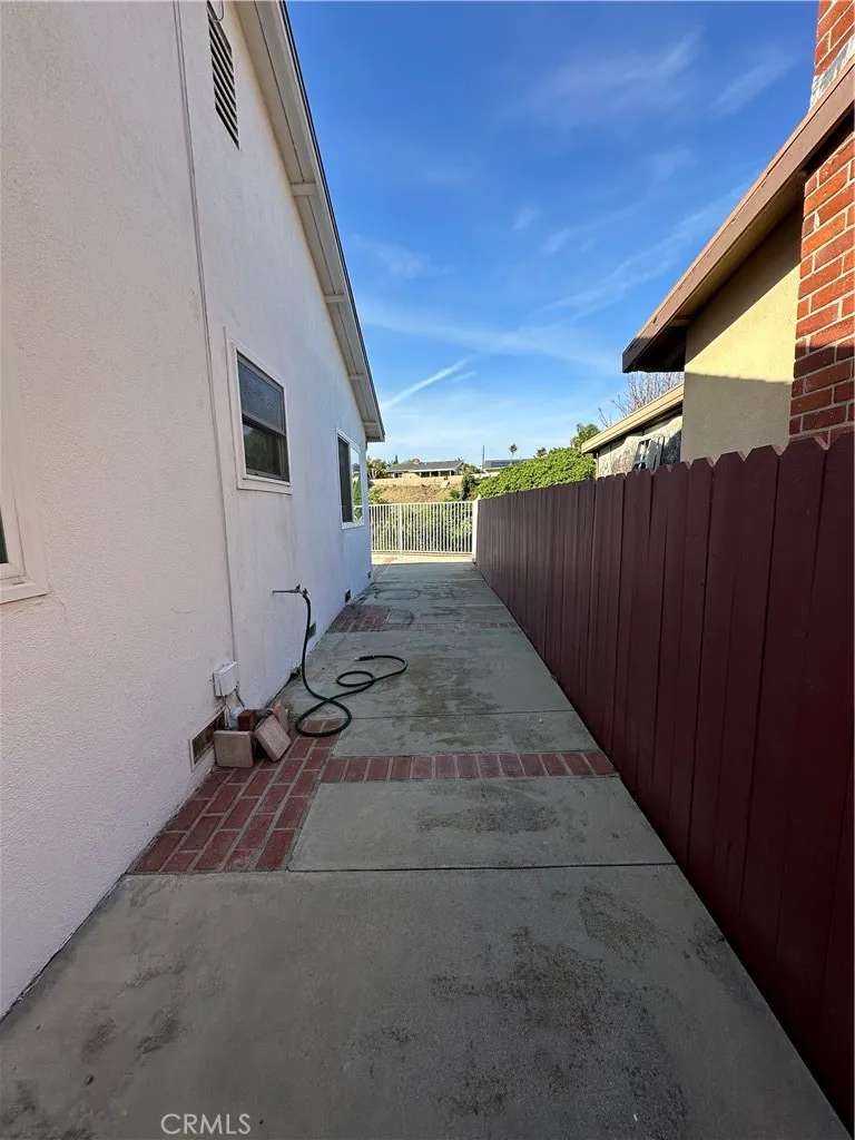 1924 W 1st, San Pedro, California 90732 home-pic-17