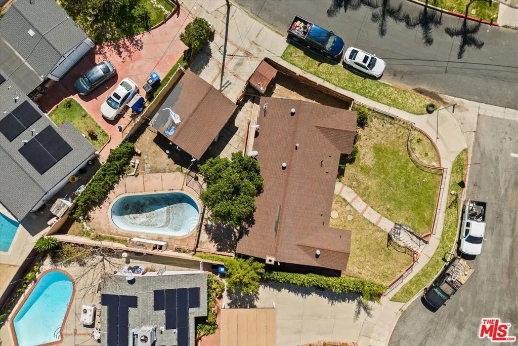 13770 Sproule Avenue, Sylmar, California 91342 home-pic-12