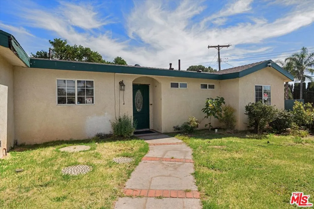 13770 Sproule Avenue, Sylmar, California 91342 home-pic-3