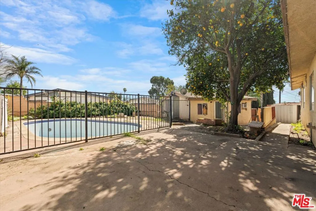 13770 Sproule Avenue, Sylmar, California 91342 home-pic-10