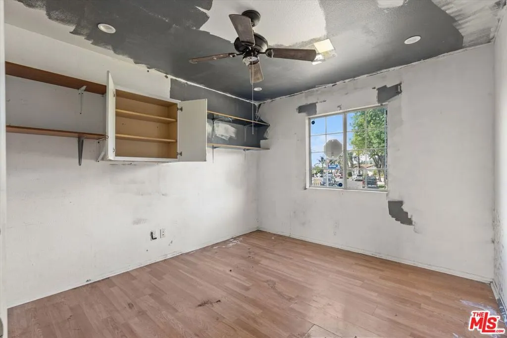 13770 Sproule Avenue, Sylmar, California 91342 home-pic-23