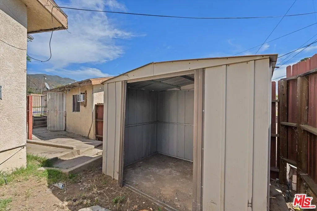 13770 Sproule Avenue, Sylmar, California 91342 home-pic-32