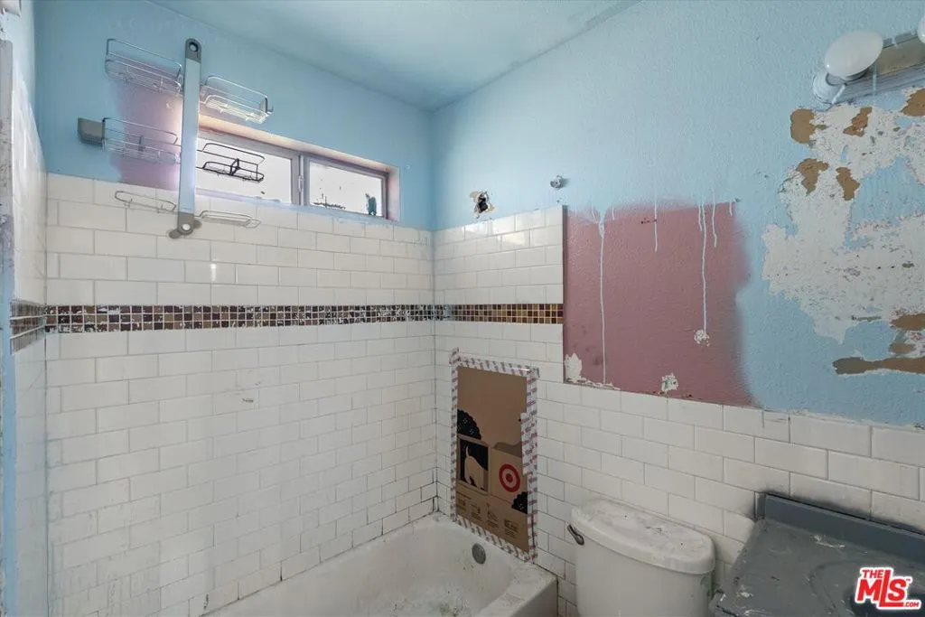 13770 Sproule Avenue, Sylmar, California 91342 home-pic-28