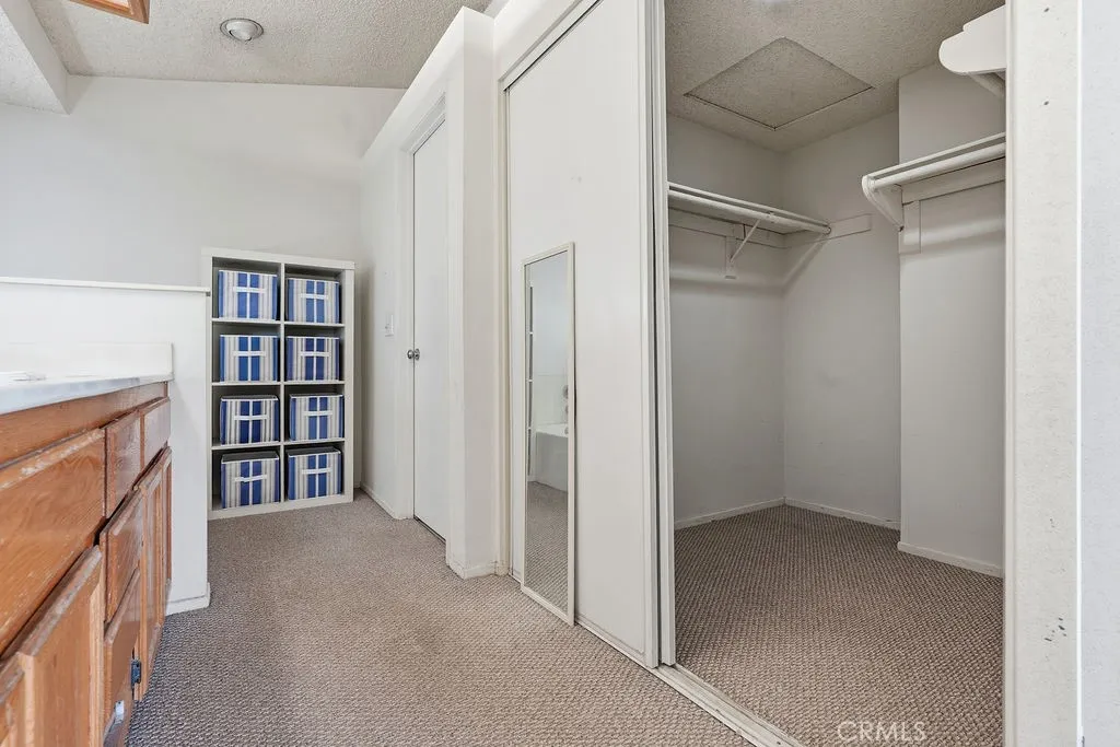 7960 Carlyle Drive, Jurupa Valley, California 92509 home-pic-32