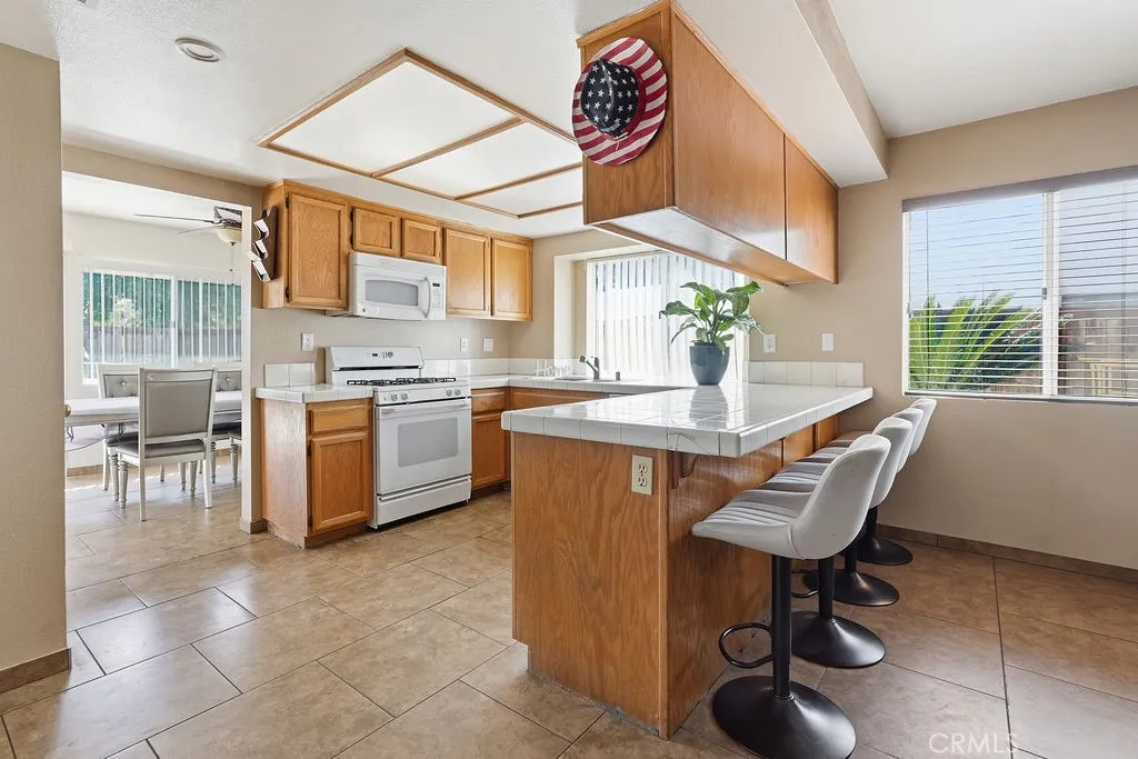 7960 Carlyle Drive, Jurupa Valley, California 92509 home-pic-15