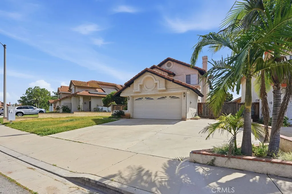 7960 Carlyle Drive, Jurupa Valley, California 92509 home-pic-3