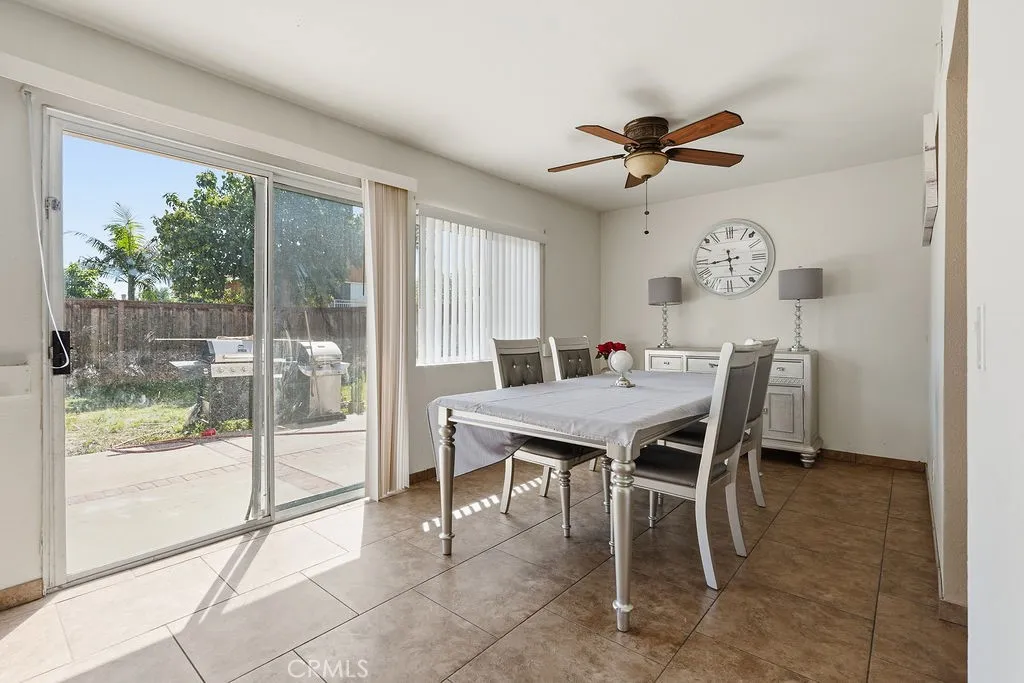 7960 Carlyle Drive, Jurupa Valley, California 92509 home-pic-9