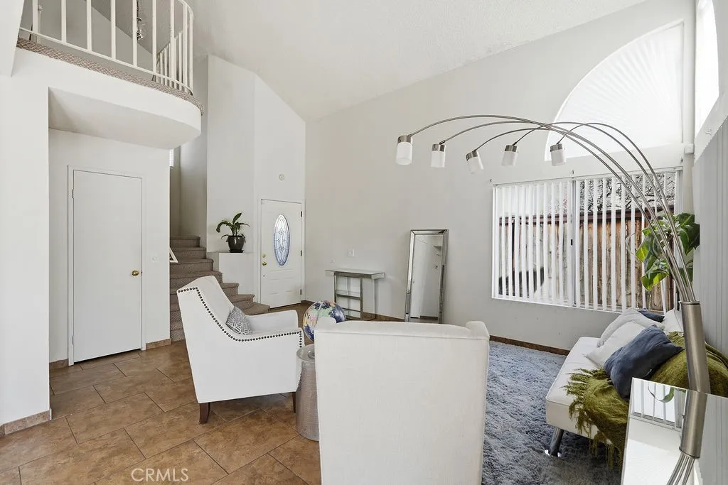 7960 Carlyle Drive, Jurupa Valley, California 92509 home-pic-7