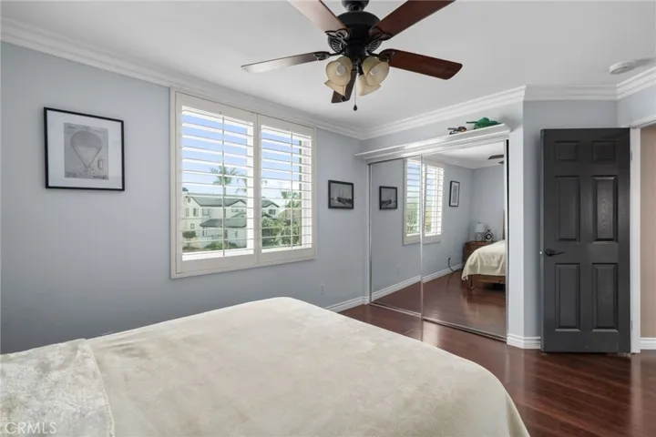 Ceiling fans in all bedrooms