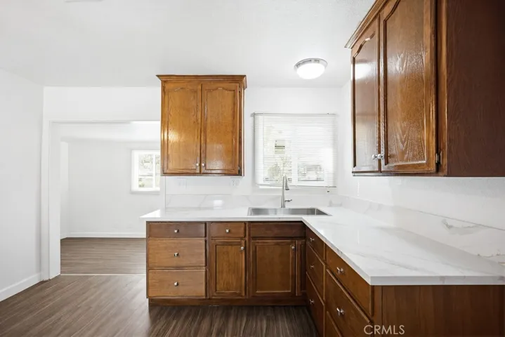 Kitchen (Additional View 2)