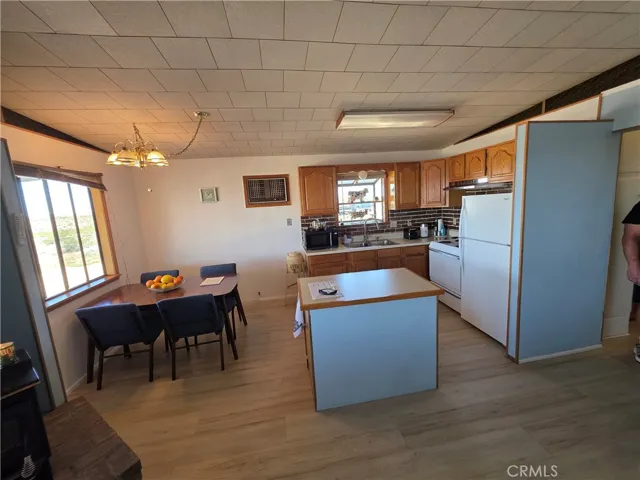 5566 Oleta, Landers, California 92285