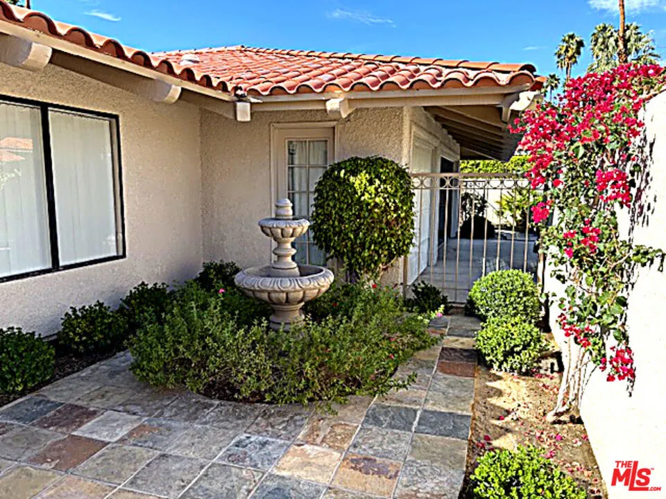 Front yard - right