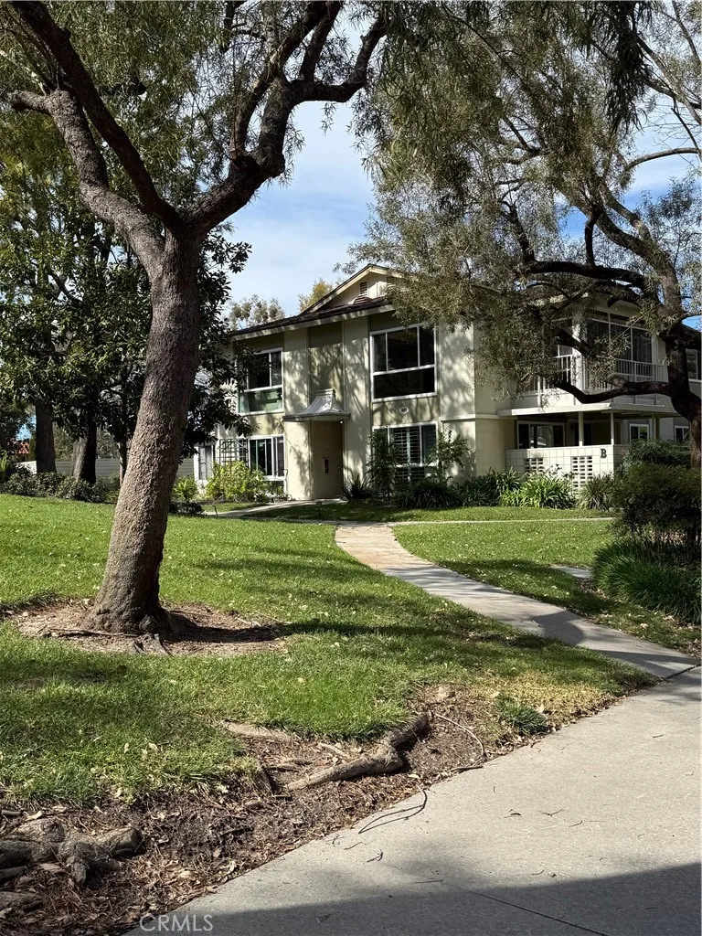 891 Ronda Sevilla O, Laguna Woods, California 92637 home-pic-3