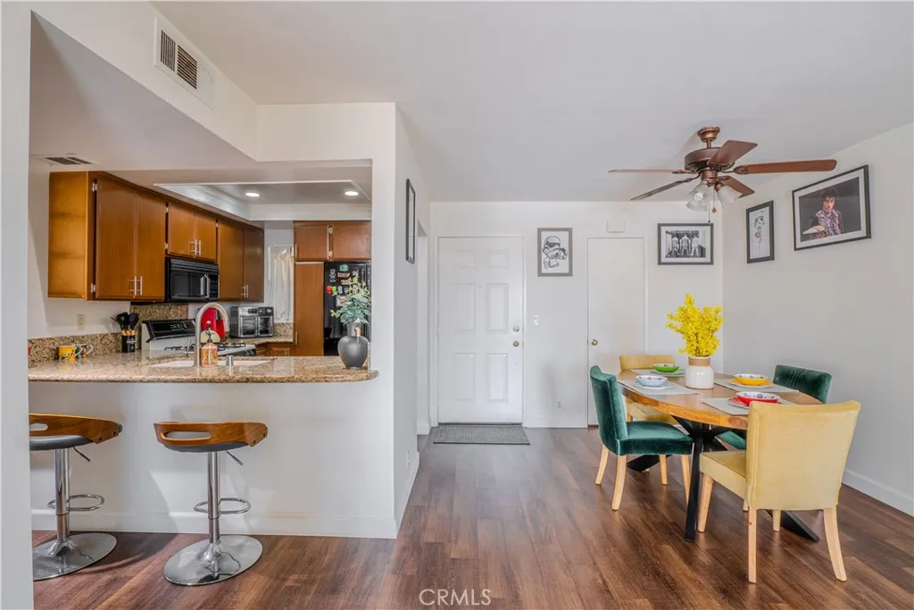 1903 Temple Avenue 228, Signal Hill, California 90755 home-pic-20