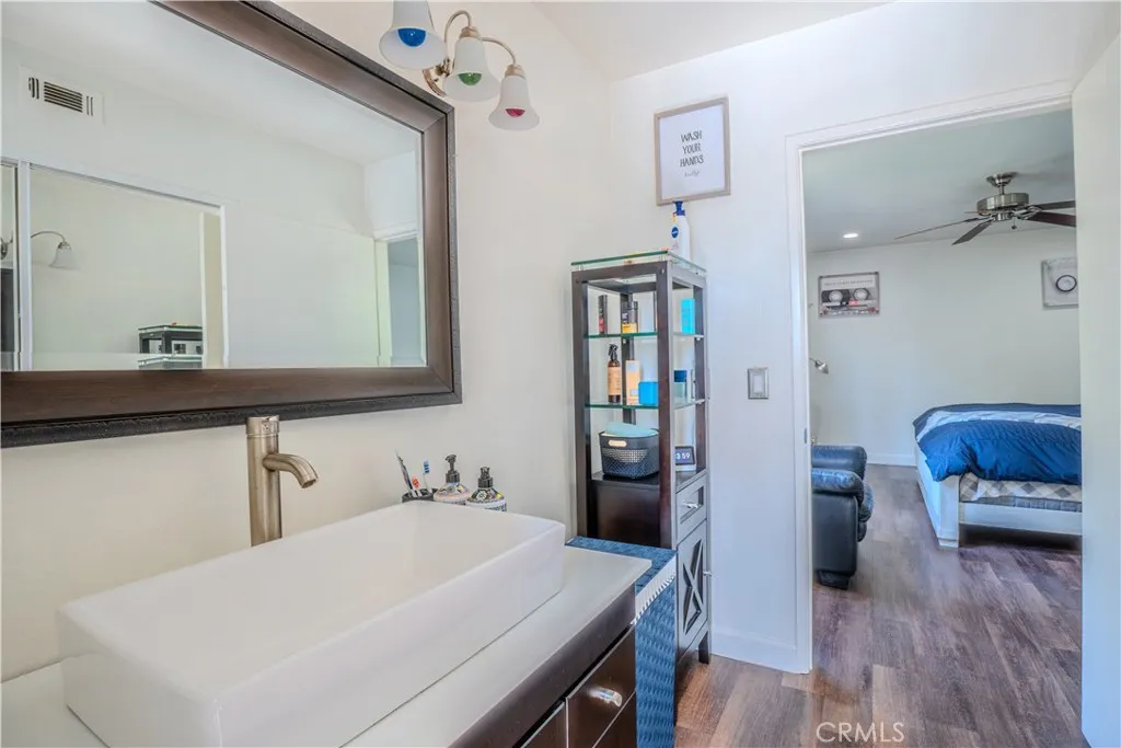 1903 Temple Avenue 228, Signal Hill, California 90755 home-pic-30