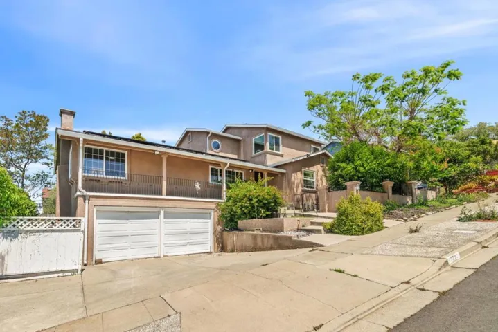 722 Gleneagle Avenue, Hayward, California 94544