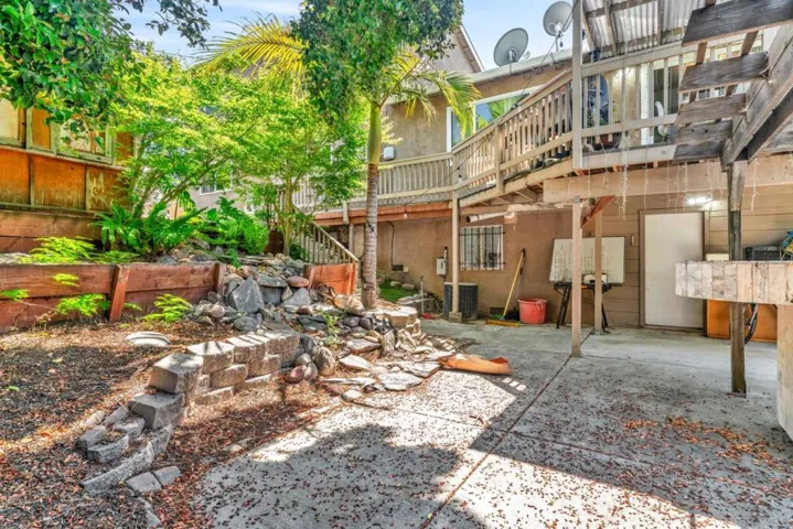 722 Gleneagle Avenue, Hayward, California 94544