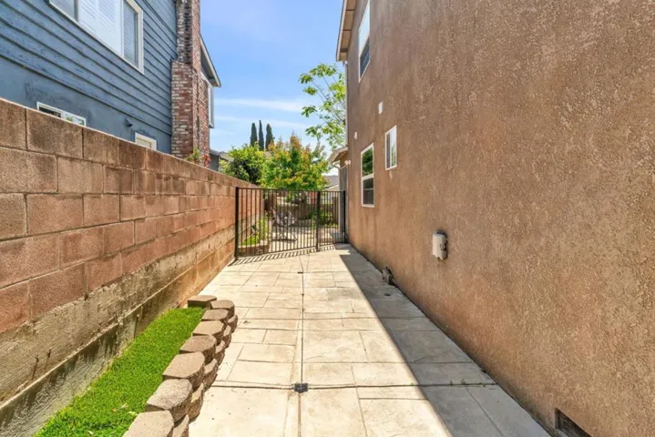 722 Gleneagle Avenue, Hayward, California 94544