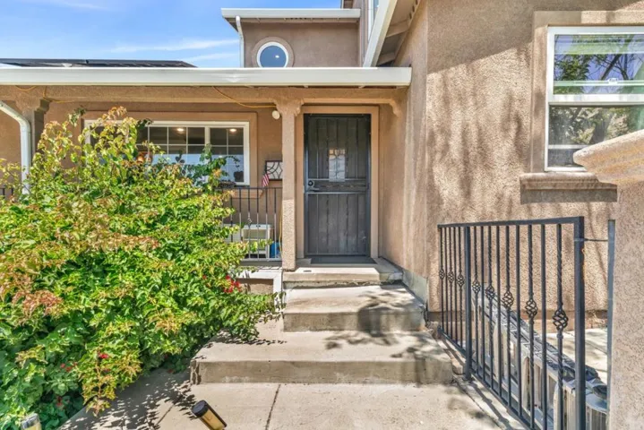722 Gleneagle Avenue, Hayward, California 94544