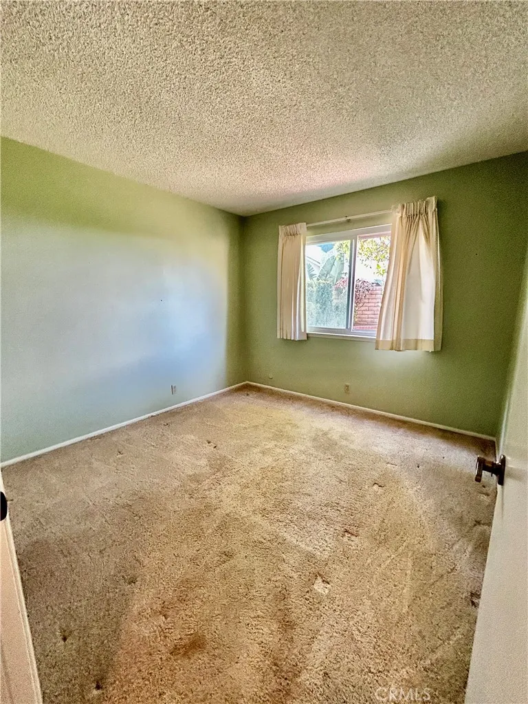 5941 E Camino Correr, Anaheim, California 92807 home-pic-12