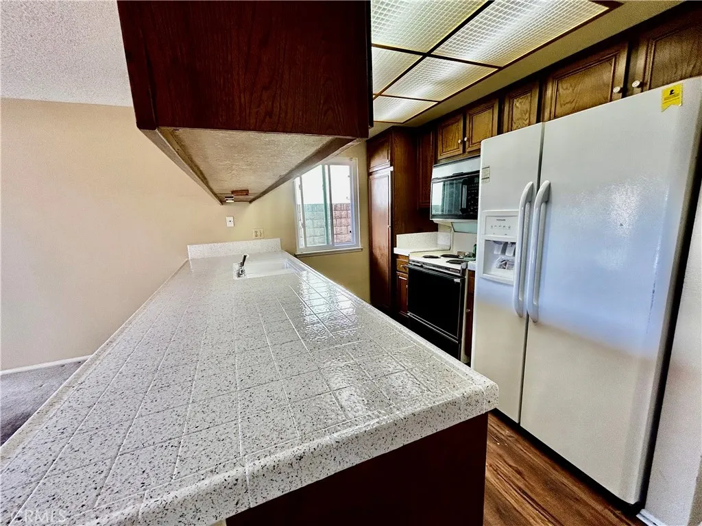 5941 E Camino Correr, Anaheim, California 92807 home-pic-8