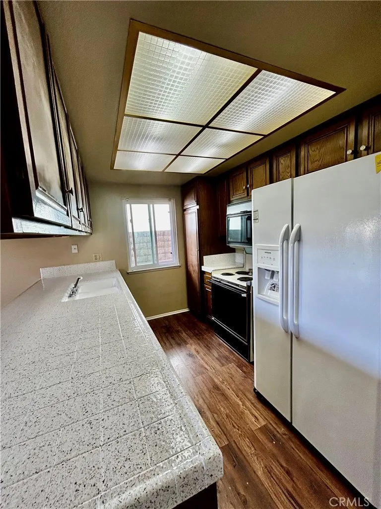 5941 E Camino Correr, Anaheim, California 92807 home-pic-7