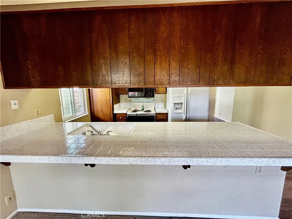 5941 E Camino Correr, Anaheim, California 92807 home-pic-9