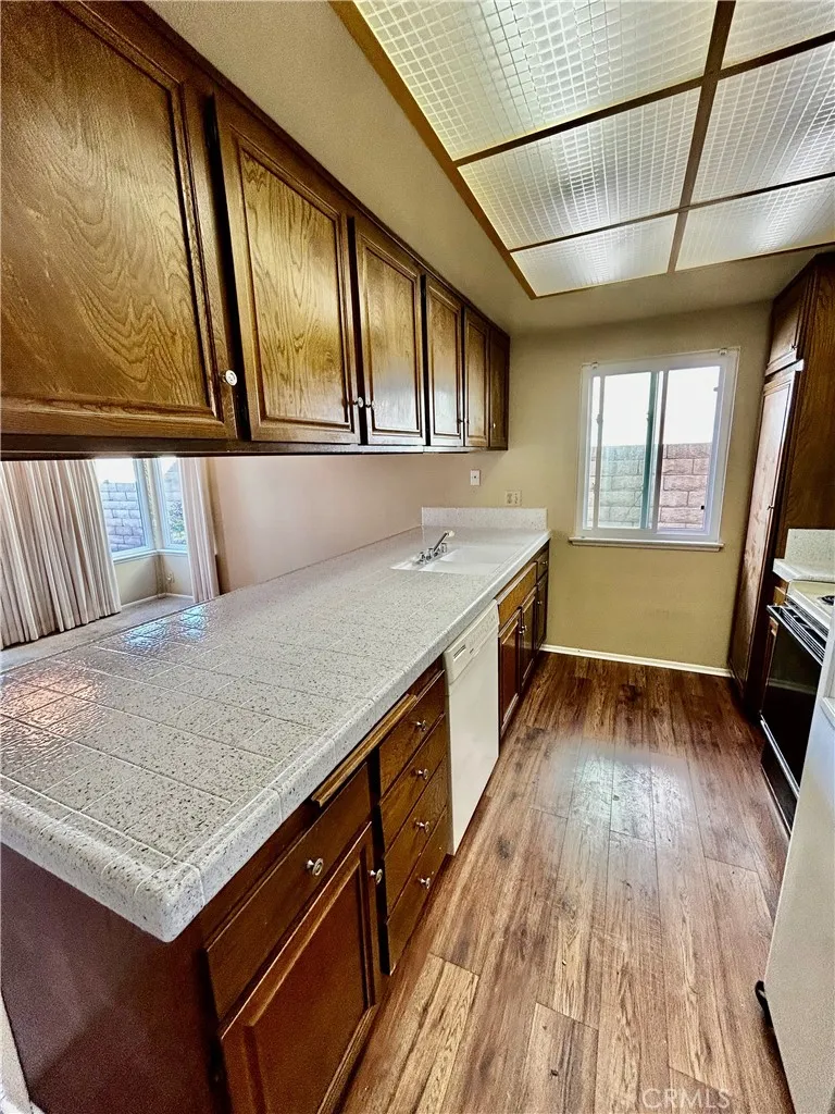 5941 E Camino Correr, Anaheim, California 92807 home-pic-6