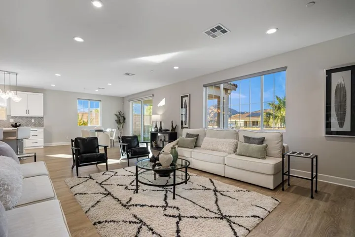 80362 Segovia 12 Great Room