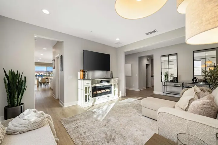 80362 Segovia 3 Bonus Room 2