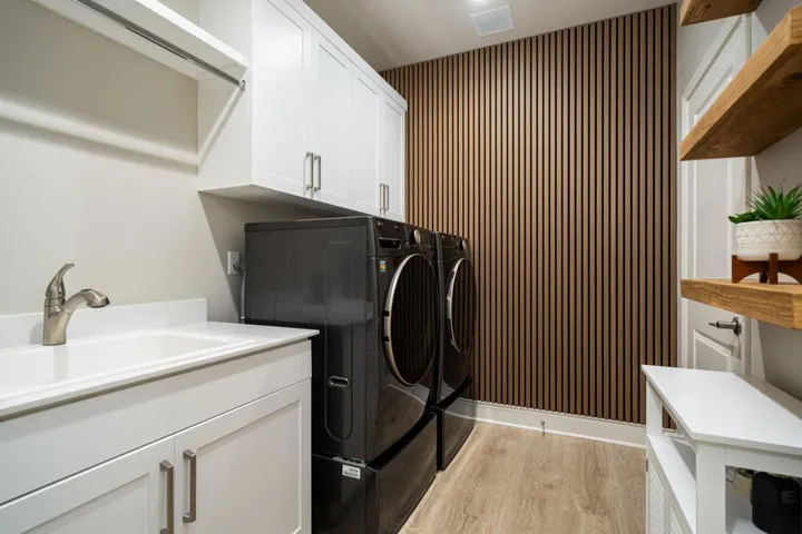 80362 Segovia 20A  Laundry Room