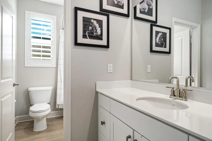 80362 Segovia 19 Guest Bath 1