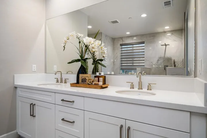 80362 Segovia 15 Primary Bath