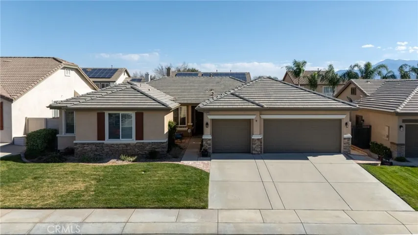 1070 Waterleaf Court, Beaumont, California 92223