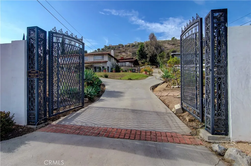 11445 Orange Park Boulevard, Orange, California 92869 — photo 4