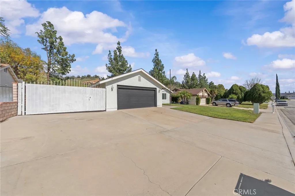 2174 Sheridan Road, San Bernardino, California 92407 home-pic-5