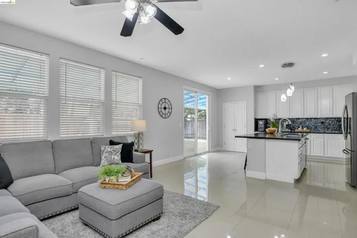 Family Room and Kitchen Combo