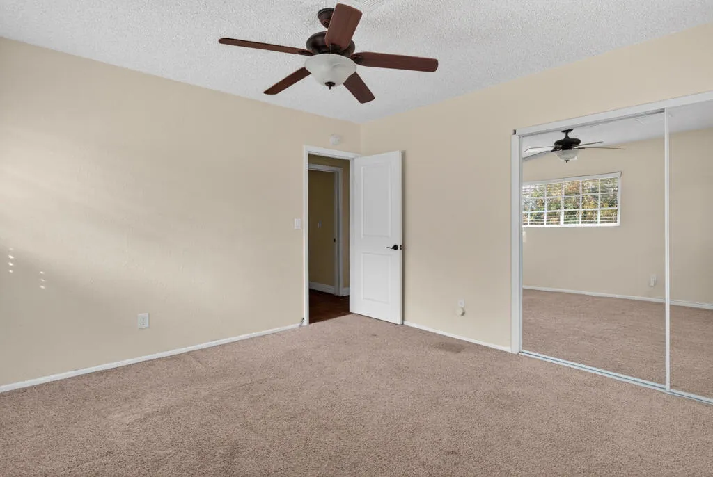 58476 Joshua Lane, Yucca Valley, California 92284 home-pic-24