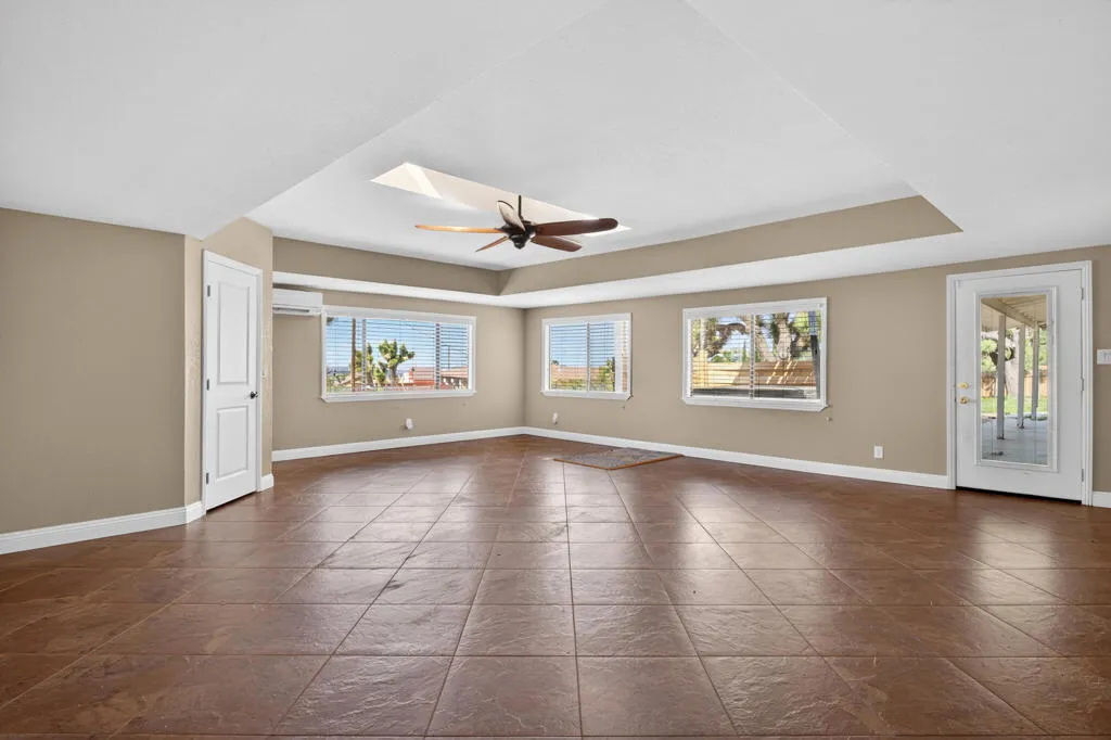58476 Joshua Lane, Yucca Valley, California 92284 home-pic-20