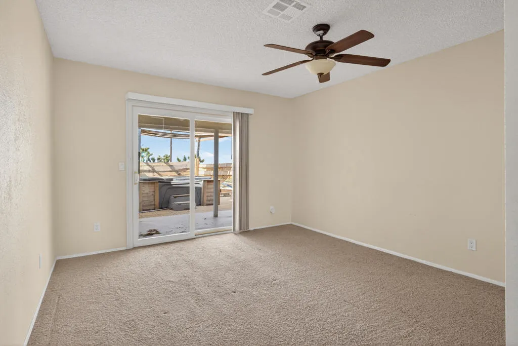 58476 Joshua Lane, Yucca Valley, California 92284 home-pic-16