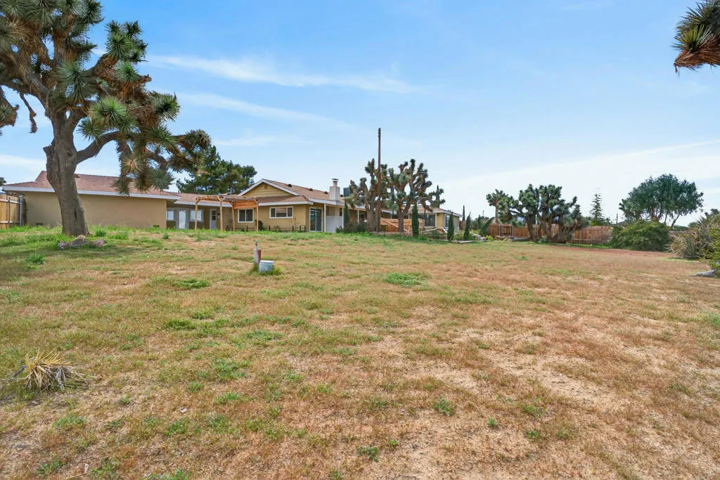 58476 Joshua Lane, Yucca Valley, California 92284 home-pic-31