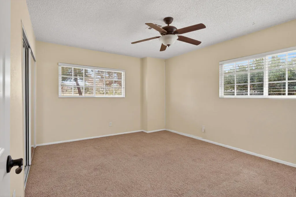 58476 Joshua Lane, Yucca Valley, California 92284 home-pic-23
