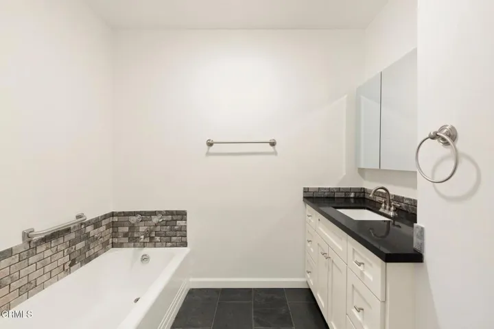 1st Floor Bath 1