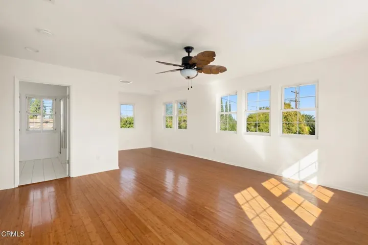Primary Bedroom (second Floor)