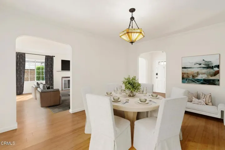 Dining Room Virtual Stage