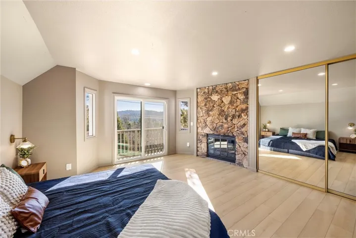 1113 N Grass Valley, Lake Arrowhead, California 92352