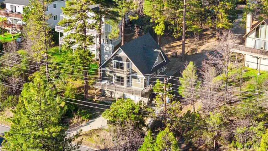 1113 N Grass Valley, Lake Arrowhead, California 92352