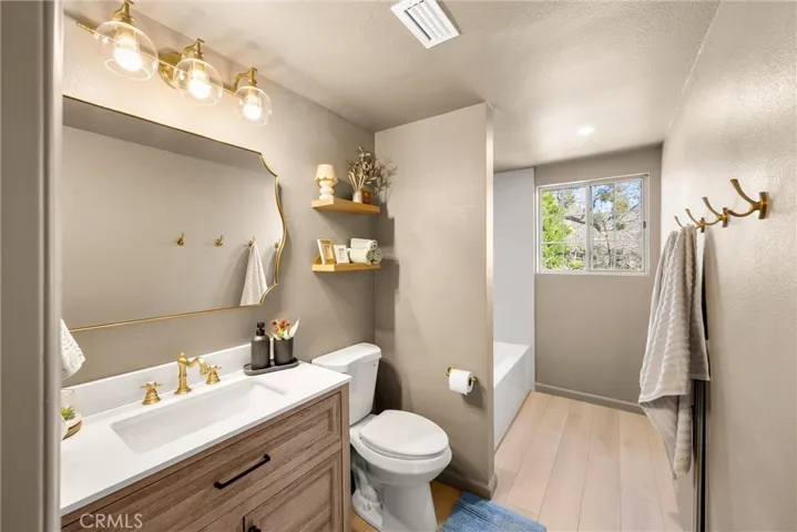 1113 N Grass Valley, Lake Arrowhead, California 92352