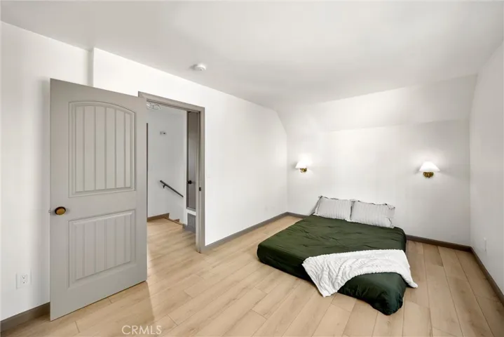 1113 N Grass Valley, Lake Arrowhead, California 92352